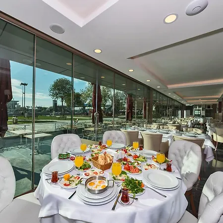 Hotel Cevheri's 4*