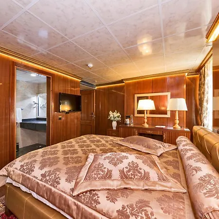 Cevheri's Hotel